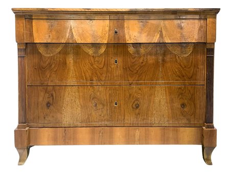 Cassettone lastronato in radica di noce, nineteenth century