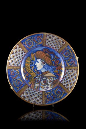 Manifattura del Centro Italia, secolo XX "Falconiere" piatto in ceramica decora