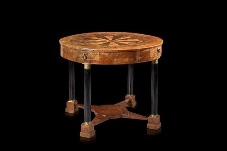 Tavolo "Impero" lastronato in noce con piano circolare intarsiato in legni vari