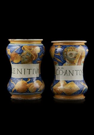 Manifattura di Castel Durante, fine secolo XVI. Due albarelli in maiolica polic