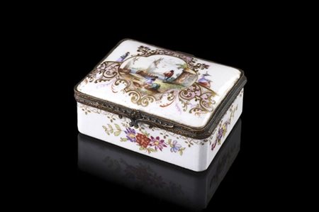 Manifattura di Meissen, seconda metà secolo XVIII (attr.). Tabacchiera in porce