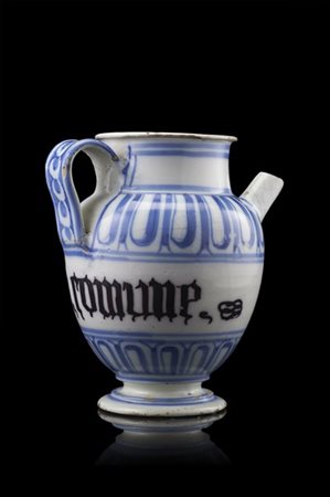 Manifattura di Bassano, fine secolo XVIII. Orciolo in maiolica decorata in mono