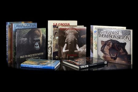 [CACCIA] Lotto di undici volumi prevalentemente inerenti i grandi mammiferi e l