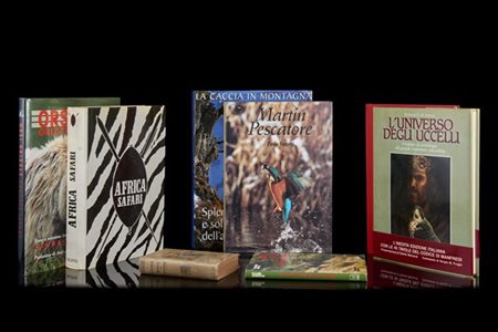 [CACCIA] Lotto composto da otto volumi prevalentemente inerenti l'ornitologia e