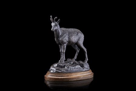 Josechu Lalanda (1939-2015) "Camoscio" 1985, scultura in bronzo numerata 81/100