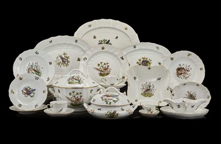 Manifattura di Herend. Servizio da tavola da dodici composto da dodici piatti f