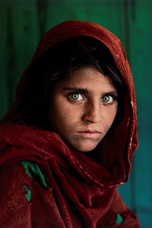 Steve McCurry (1950)  - The Afghan Girl, Sharbat Gula, Pakistan, 1984