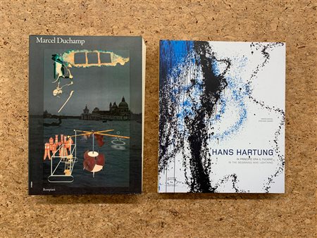MARCEL DUCHAMP E HANS HARTUNG - Lotto unico di 2 cataloghi