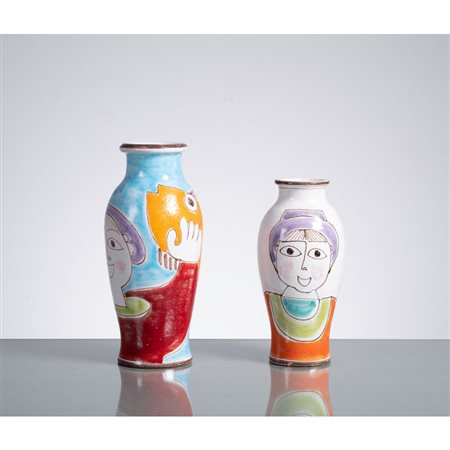 GIOVANNI DE SIMONE, Due vasi in ceramica