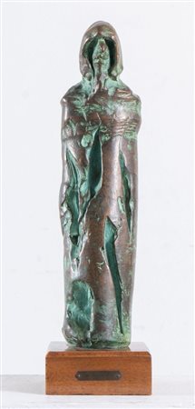 ROMANO NUCCI (Bologna 1929) "Senza titolo". Scultura in bronzo. Cm 38x9x11....