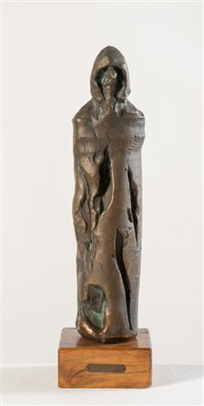 ROMANO NUCCI (Bologna 1929) "Senza titolo". Scultura in bronzo. Cm 38x9x11....