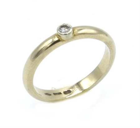 ANELLO IN ORO BIANCO CON DIAMANTE in oro bianco 18kt, con al centro diamante...