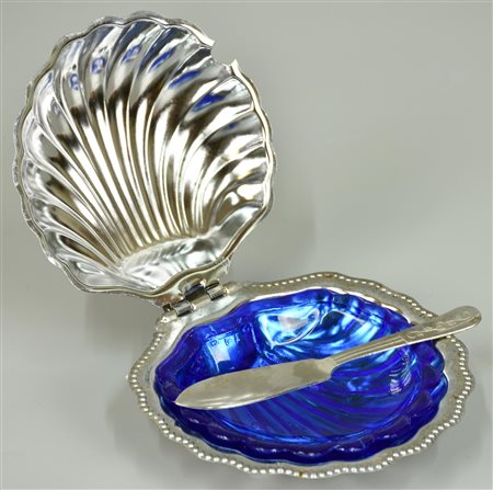 BURRIERA in metallo argentato con vetro interno competo di posata accessoria...