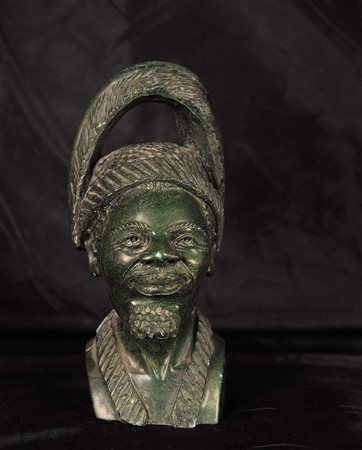 EDSON MUCHENA (VIVENTE) Capo coronato, Mutoko, Zimbawe, 2000 ca. Verdite...