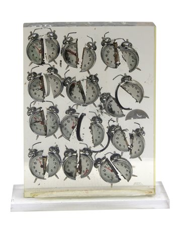 ARMAN Fernandez, Senza titolo (sveglie)