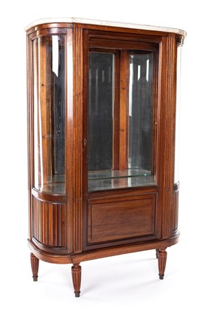 Vetrina in mogano, Francia, XIX secolo