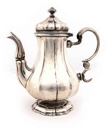 Caffettiera in argento di gusto settecentesco, Venezia, fine del XIX secolo