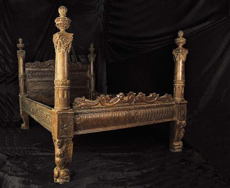 LETTO BAROCCO A DUE PIAZZE Italia centrale (Bologna?), XVII secolo Noce...