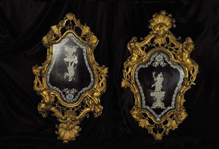 COPPIA DI SPECCHIERE CON TEMA MITOLOGICO Achille in armi e Achille in vesti...