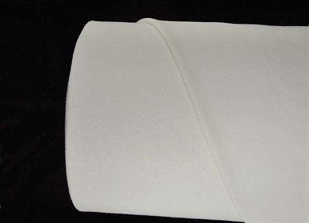 UN ROTOLO DI VILPELLE 146 cm in altezza, raggio 10 cm. (esclusa la porzione...