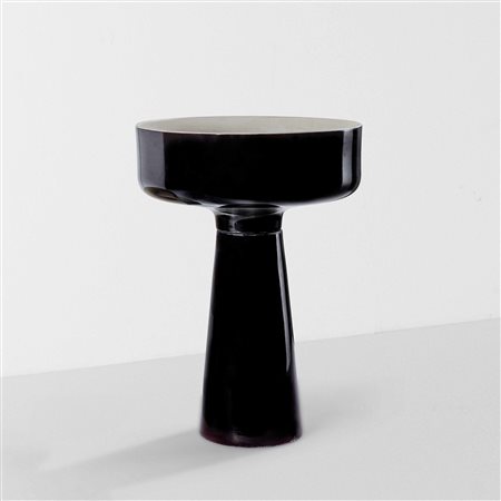 Mangiarotti Angelo, Fioriera alta nera