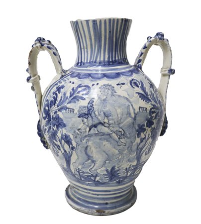 Vaso biansato in maiolica