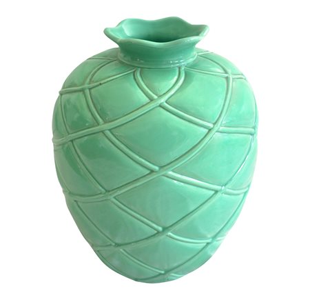 Vaso in maiolica verde di forma globulare