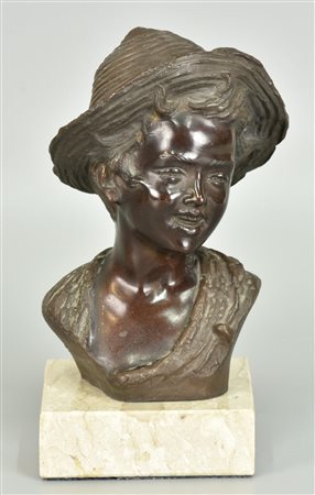 Giovanni De Martino RAGAZZO CON CAPPELLO scultura in bronzo, h cm 16...