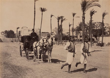 Félix Bonfils - Gabriel Lekegian (1831-1885, 1853-1920)  - Sais courant ; Shepeards Hotel, Caire, 1880s