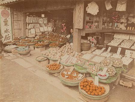 Kôzaburô Tamamura (attribuito a) (1856-1923)  - Senza titolo (Grocery and Fruit shop), 1890s