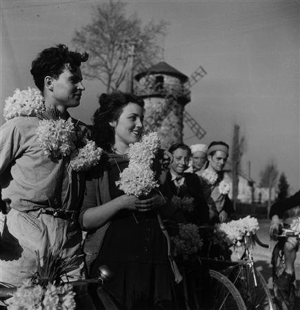 Robert Doisneau (1912-1994)  - Senza titolo, 1950s