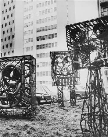 Carlo Cisventi (1929-1988)  - Scultura di Enrico Baj, 1965