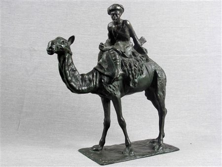Attilio Prendoni (Milano 1874-1942) Berbero con cammello Bronzo Firmato Alto...