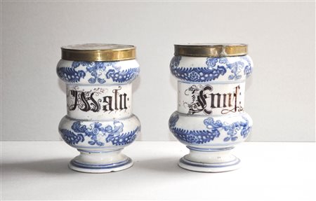 Anonym/Anonimo Due recipienti da farmacia, XIX sec.;Ceramica smaltata,...