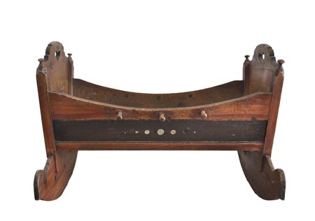 Anonym/Anonimo Culla tirolese, 1863;Legno dipinto, I 92 cm, P 50 cm, H 66,5...