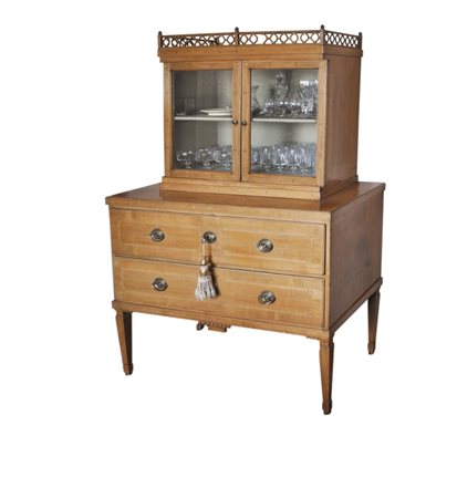 Anonym/Anonimo Cassettone in stile Biedermeier con alzata;Legno, intarsiato,...