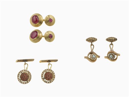 Lotto composto da tre paia di bottoni da polso con smalti policromi, rubini e piccole perline