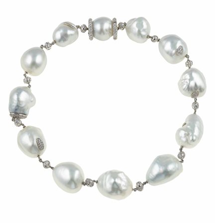 Collana con grandi perle barocche e diamanti