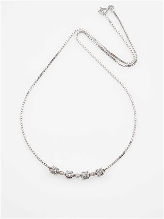 Girocollo con diamanti taglio brillante e taglio navette per ct 1.20 circa