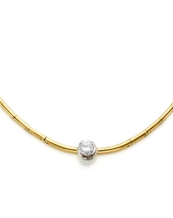 DAMIANI
Collier in oro giallo con al centro un diamante rotondo di ct. 2,00 mon