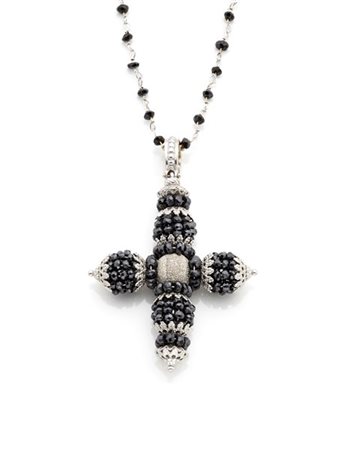 Catenina in oro bianco in parte cesellato con pendente a croce di cm 5 circa tu