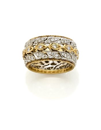 FEDERICO BUCCELLATI
Anello in oro giallo, bianco e diamanti a fascia traforata