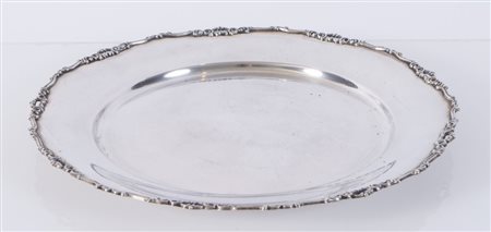 STANCAMPIANO EUGENIO, Palermo, metà del XX secolo. Piatto in argento 800....