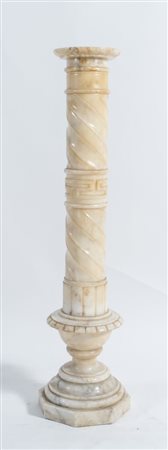 Colonna in alabastro. Di gusto neoclassico, ma realizzata negli anni '30 del...