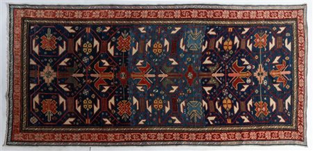 Tappeto, Alpan kuba (Est Caucaso). Antico, fine del XIX secolo. Cm 230x115....