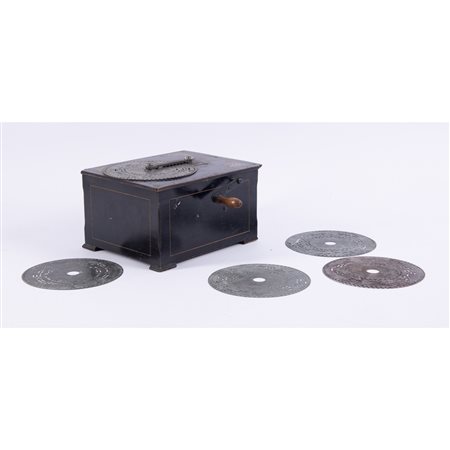 SCATOLA MUSICALE a manovella