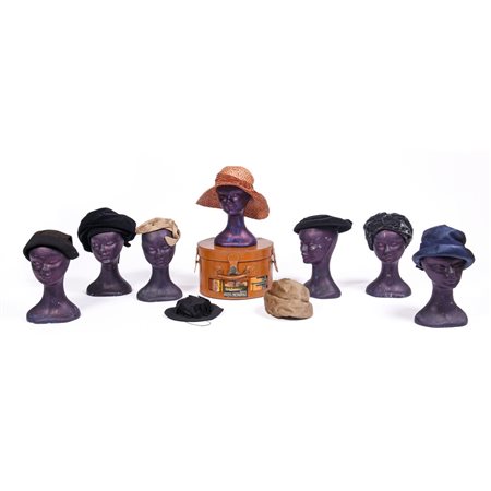 CAPPELLIERA E NOVE CAPPELLI FEMMINILI EPOCA XX SECOLO