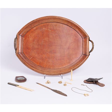 LOTTO DI OGGETTISTICA VARIA