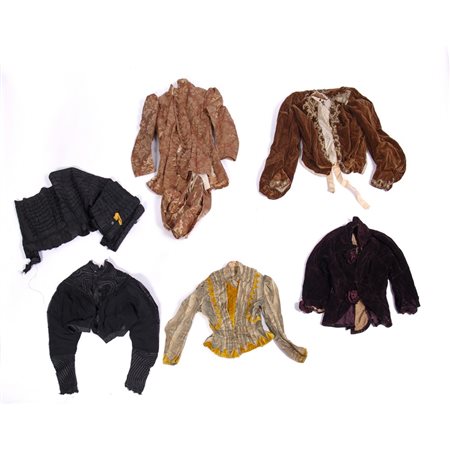 CINQUE CORPETTI FEMMINILI EPOCA XIX E XX SECOLO