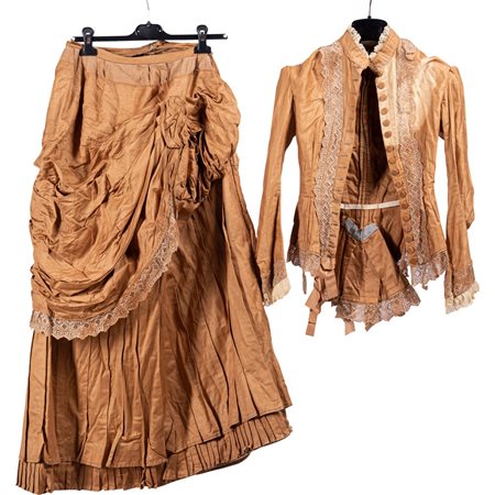 RARO ABITO FEMMINILE E ABITO FEMMINILE EPOCA XIX SECOLO